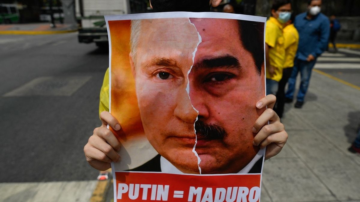 USA se snaží rozbít spojenectví Venezuely s Moskvou. Ve hře jsou sankce na ropu